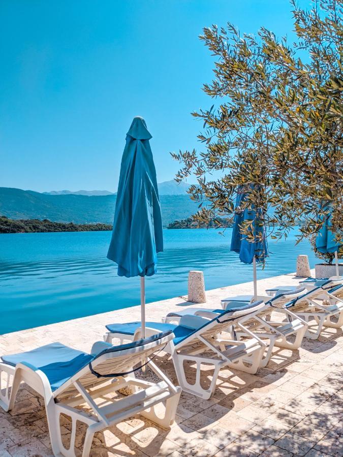 Apartments Maestral Тиват Екстериор снимка