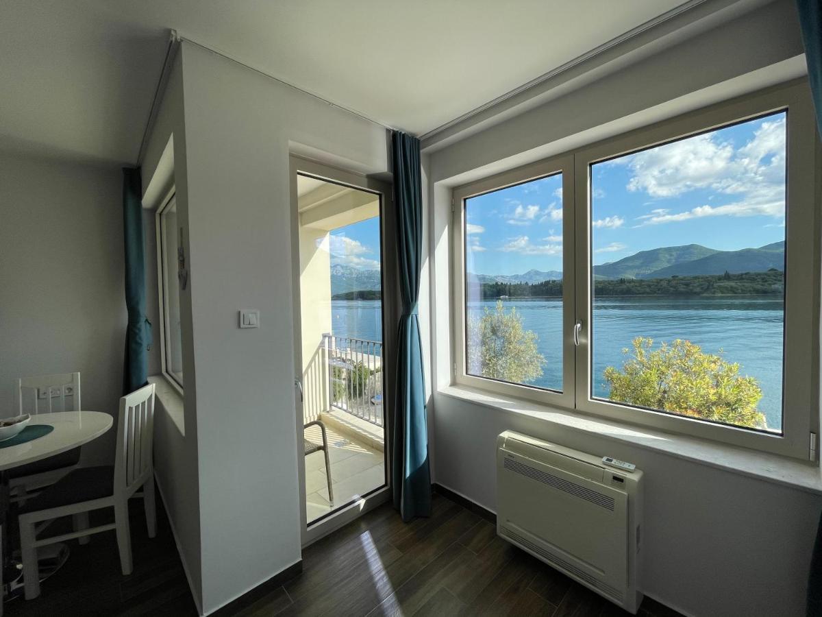 Apartments Maestral Тиват Екстериор снимка