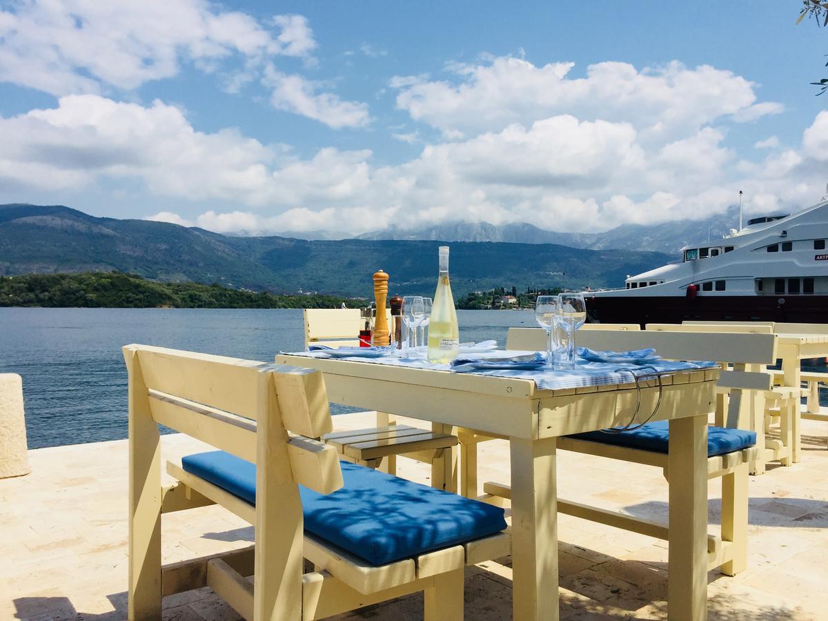 Apartments Maestral Тиват Екстериор снимка
